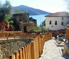 walkway to beach.jpg